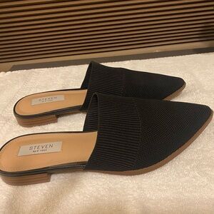 Black mesh mules